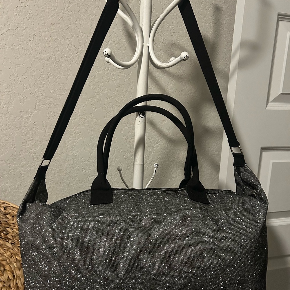 Victoria secret XL travel/overnight bag with glitter - Picture 3 of 3